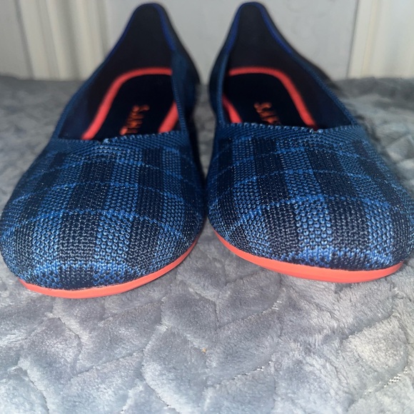 Retired blue plaid Rothy’s “the flat”. Size 7 W - Picture 5 of 7